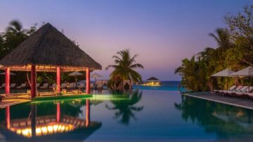 Resort Adaaran Select Meedhupparu nas Maldivas com vilas e experiências exclusivas para casais