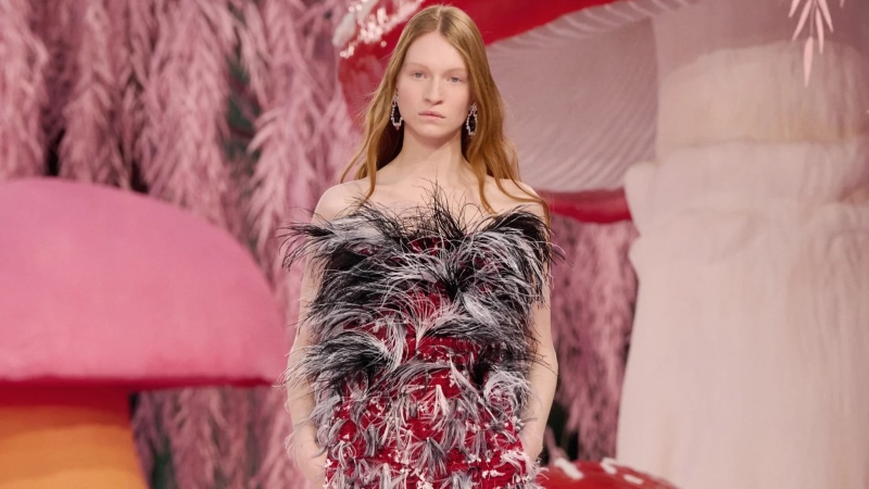 Desfile Chanel Spring Summer 2026 por Matthieu Blazy no Grand Palais