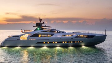 Pershing 140 a Sofisticação e Design Italiano em um Superiate de Luxo com Beach Club