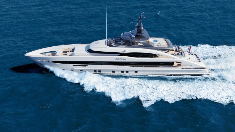 superiate de luxo Heesen Project Sophia navegando em alto mar com design contemporâneo e linhas elegantes