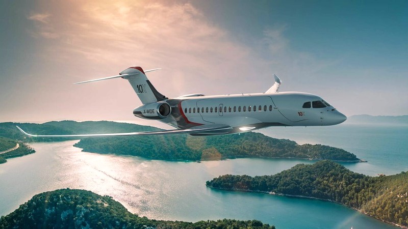 asa do Falcon 10X em material compósito com design aerodinâmico avançado