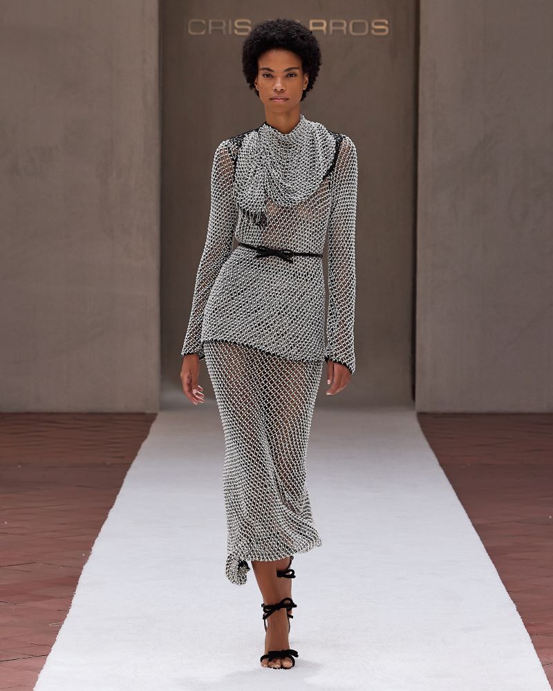 Fashion show em São Paulo com coleção inspirada em vivências italianas e identidade sofisticada