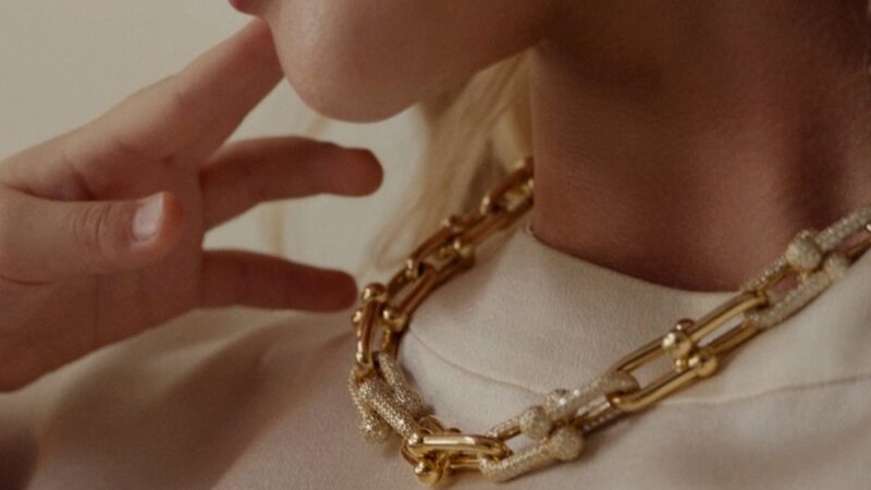 Rosie Huntington Whiteley joias Tiffany maternidade luxo campanha