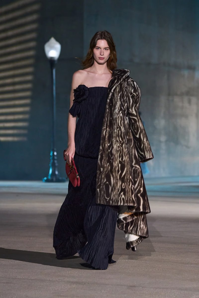 Coleção Cruise 2027 Dior Jonathan Anderson Hollywood LACMA luxo moda alta costura Los Angeles