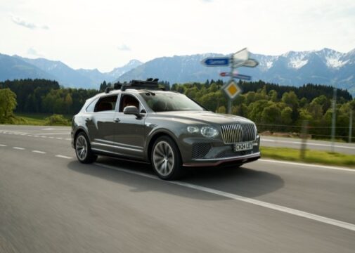 Bentley Bentayga EWB Chalet Edition SUV de luxo personalizado desenvolvido pela Mulliner