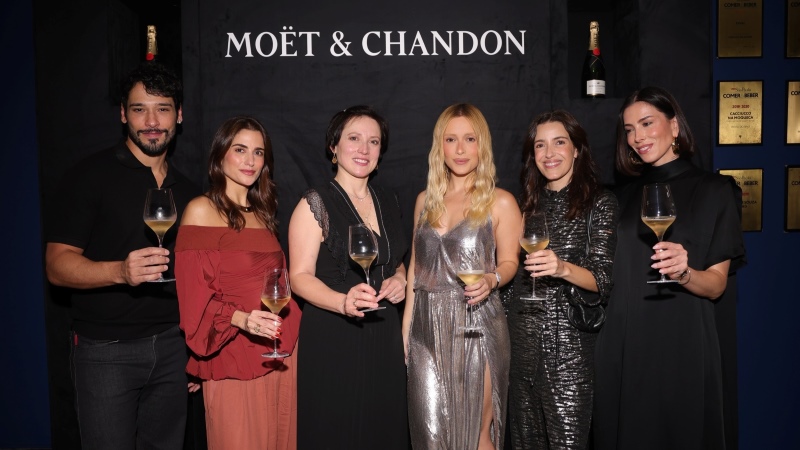 Convidados e representantes da Moët & Chandon durante lançamento da Collection Impériale Création Nº 1 no Brasil