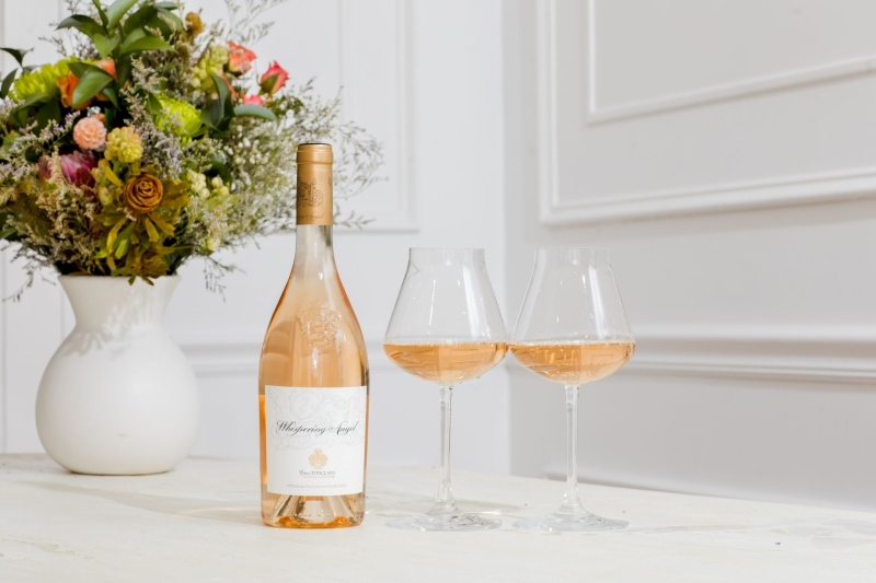 Whispering Angel vinho rosé de Provence produzido pela Château d'Esclans na França