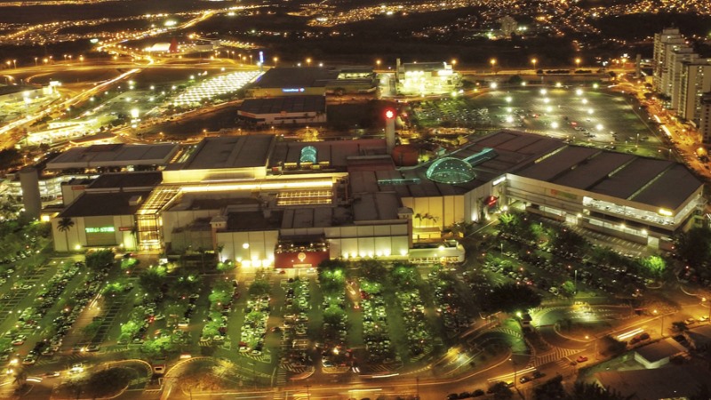 Vista aérea do Shopping Flamboyant em Goiânia referência em desenvolvimento urbano e mercado imobiliário