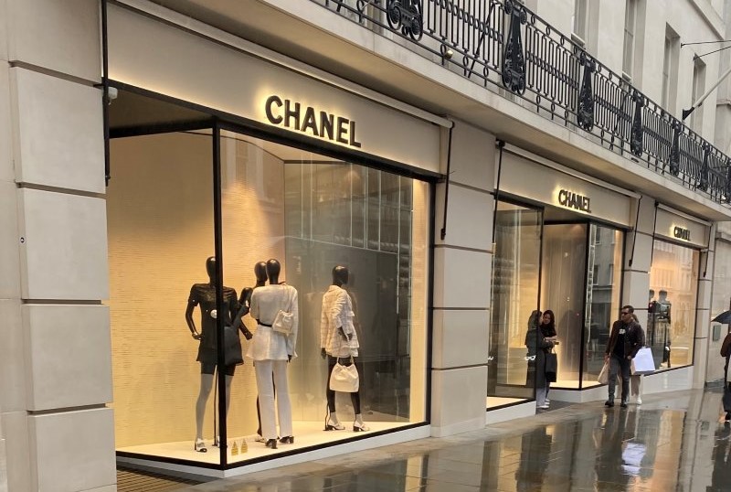 Fachada de loja de Luxo da Chanel