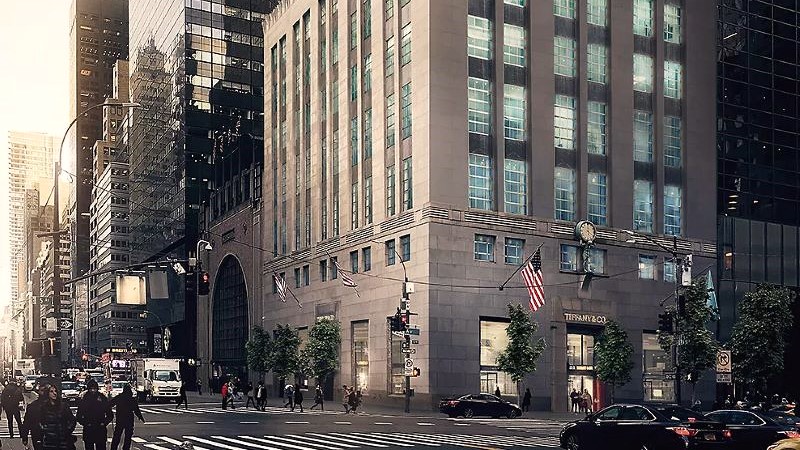 Tiffany na Fifth Avenue em Nova York representa o luxo total da maison
