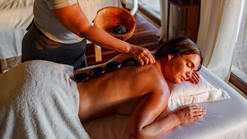 Tratamento de relaxamento realizado no W Spa Zendaya