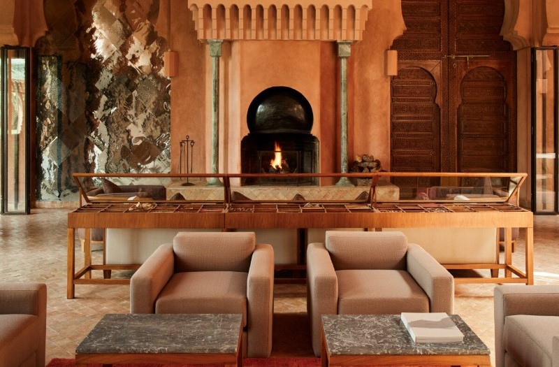 Área de lounge do Amanjena em Marrakech