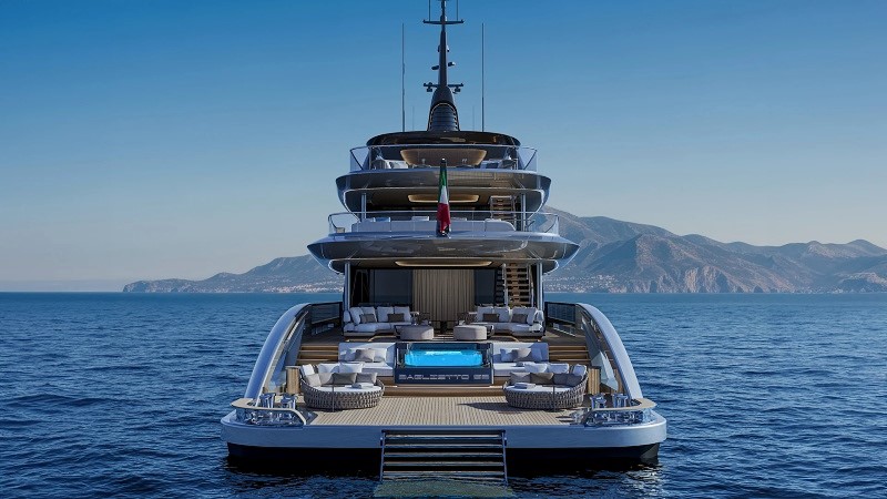 Baglietto Project53 visto pela popa com piscina e diferentes níveis de deck