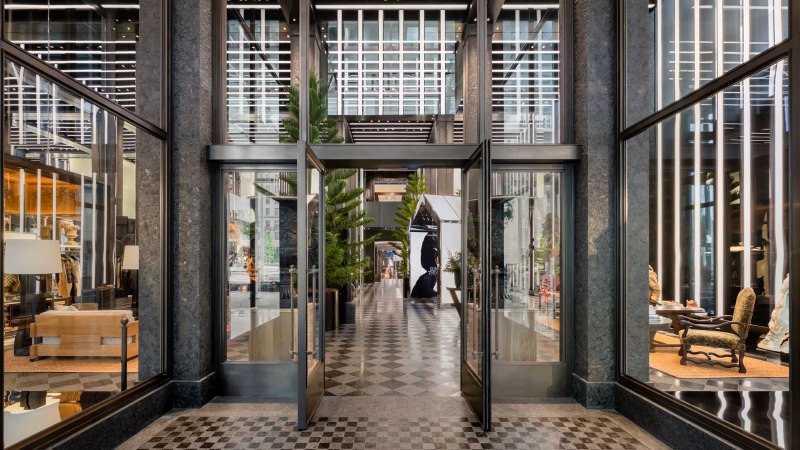Entrada da nova flagship na Quinta Avenida em Nova York