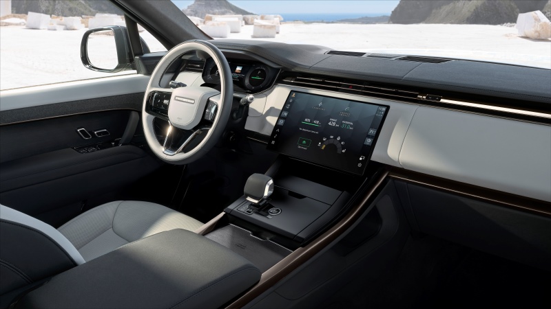 Volante e painel digital do Range Rover Sport Electric