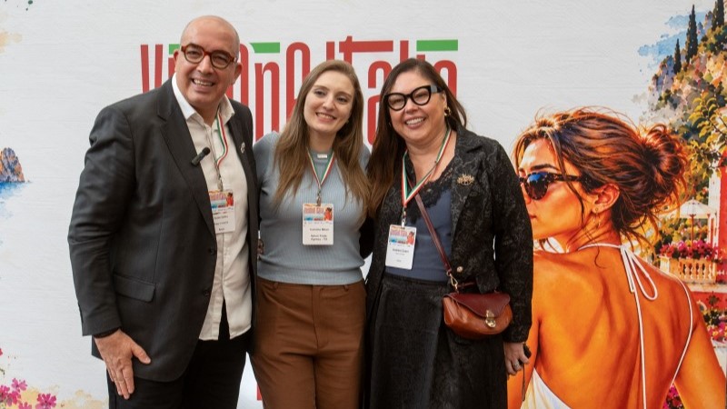 Caroline Milan, analista de mercado de bens de consumo na ITA Brasil, durante o Italian Eyewear Exhibition.