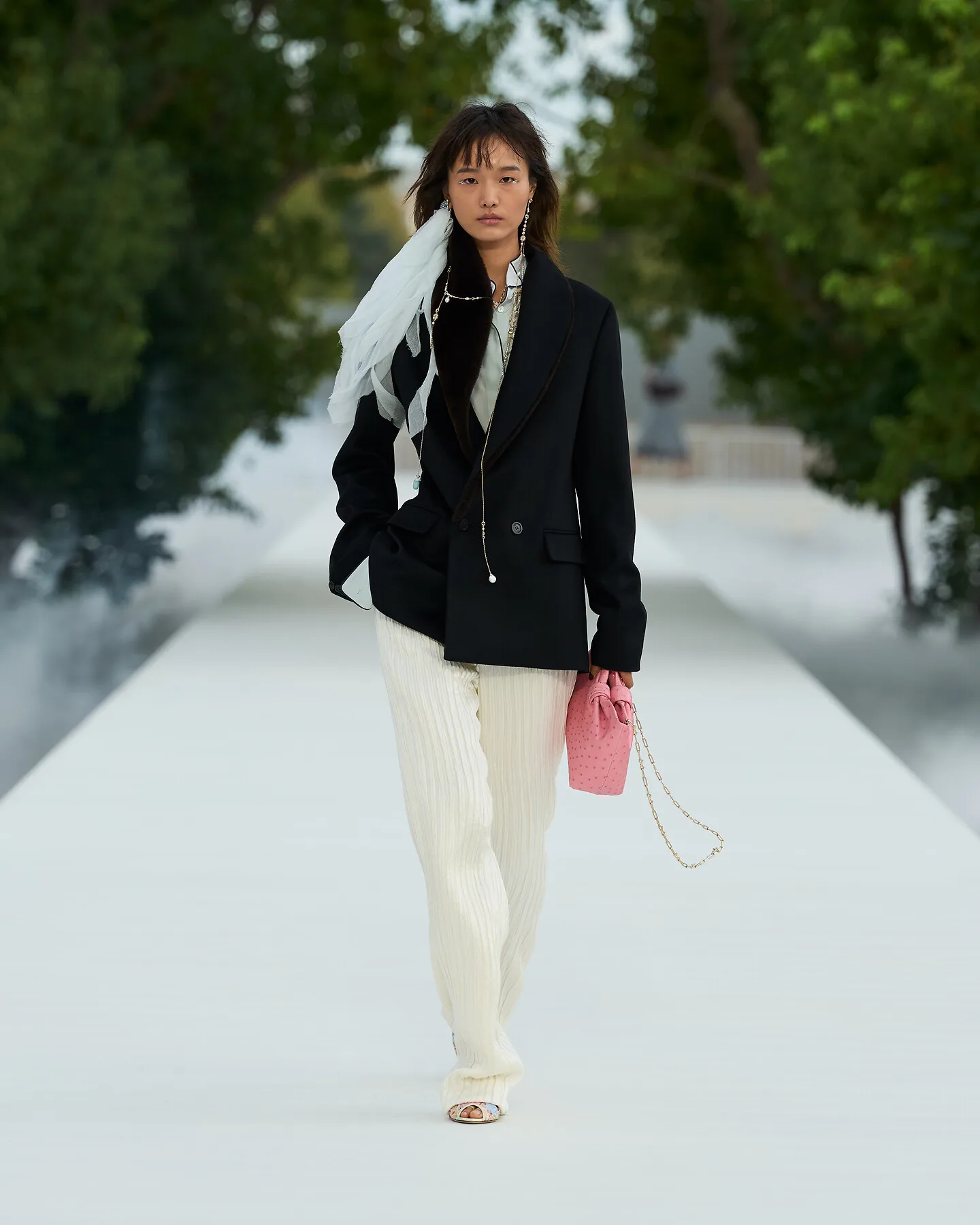 ook feminino Dior Verão 2027
