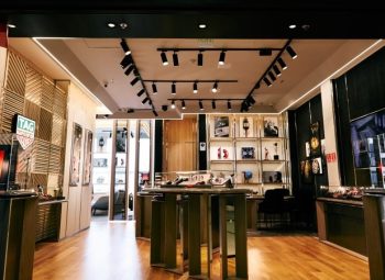 Boutique-loja-Tag-heuer-brasil-aeroporto-guarulhos-exposição-airton-senna-relogios-luxo-exclusivos-suiço-brasil-fachada