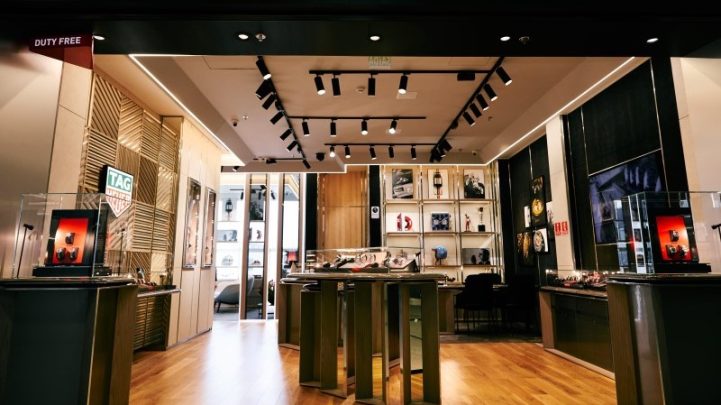 Boutique-loja-Tag-heuer-brasil-aeroporto-guarulhos-exposição-airton-senna-relogios-luxo-exclusivos-suiço-brasil-fachada