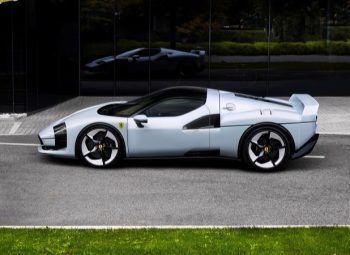 Ferrari SC40 exclusivo da Ferrari Special Projects com design inspirado no lendário Ferrari F40