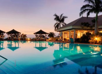 gran-melia-palacio-de-isora-piscina-infinita-atlantico-1130x465