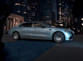 mercedes-maybach-classe-s-rua-luxo-mobilidade-premium