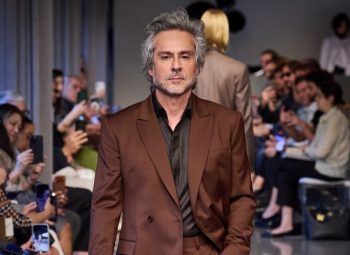 Desfile da Ricardo Almeida apresenta alfaiataria masculina de luxo